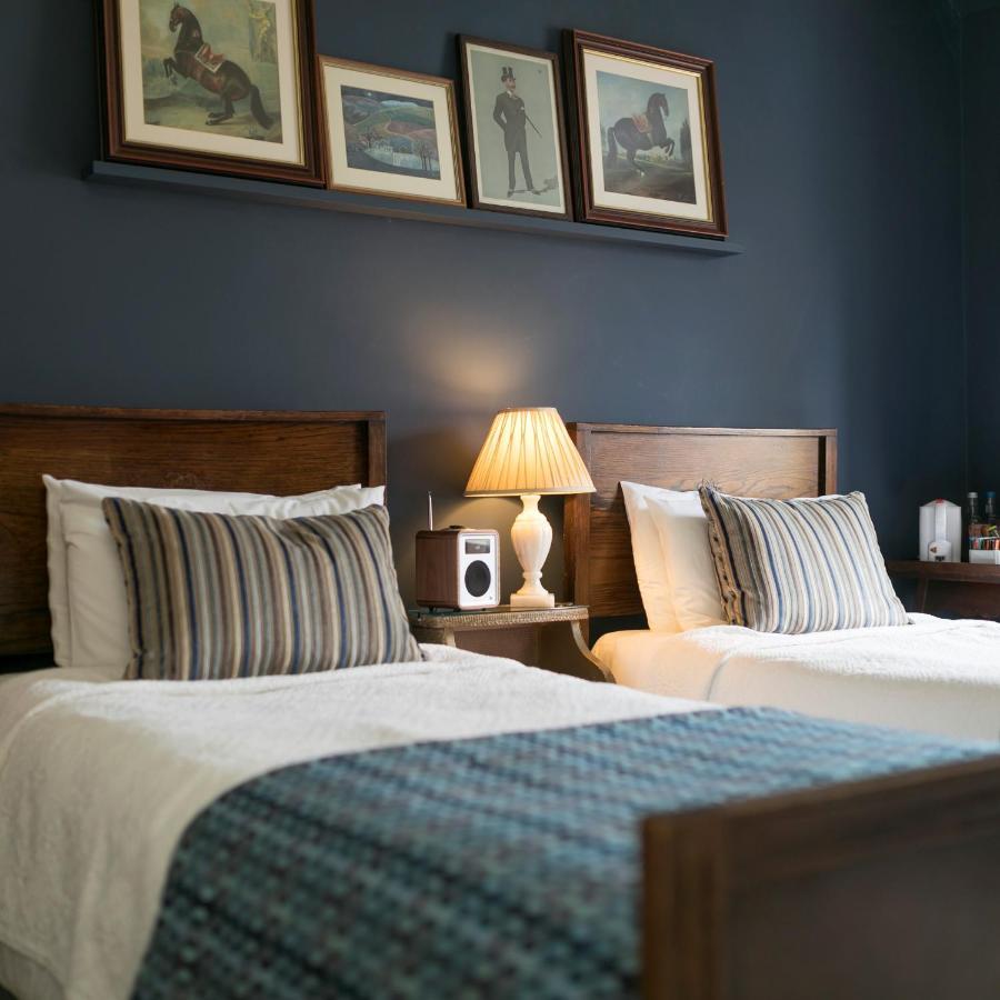 Victoria House Hotel เชิร์ชสเตรตตัน ภายนอก รูปภาพ
